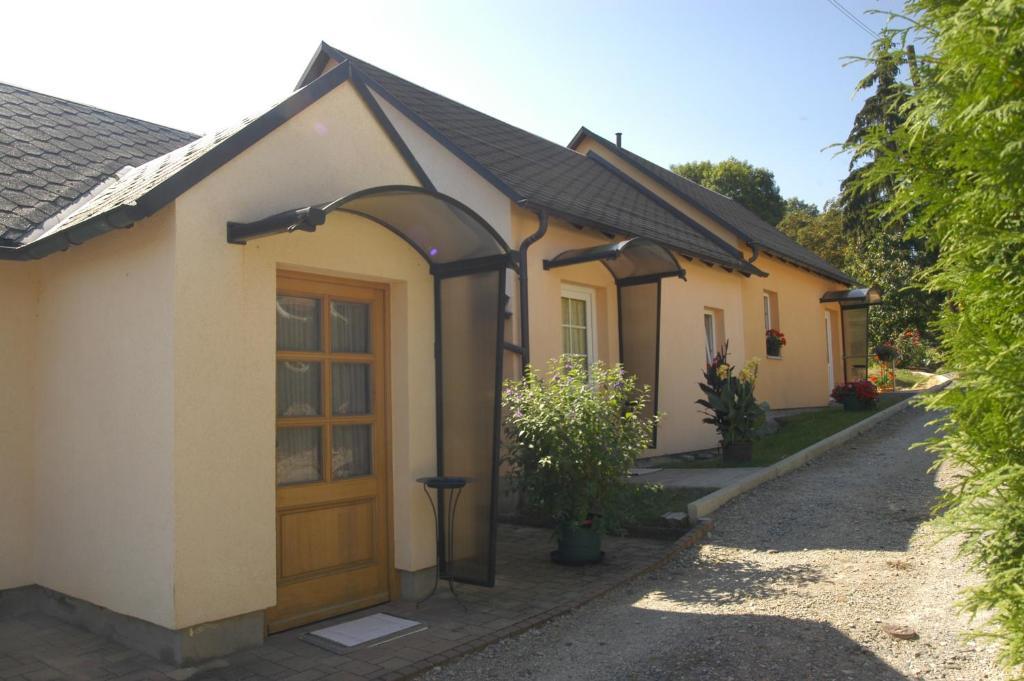 Hotel Haus Orchideental Jena Exteriör bild